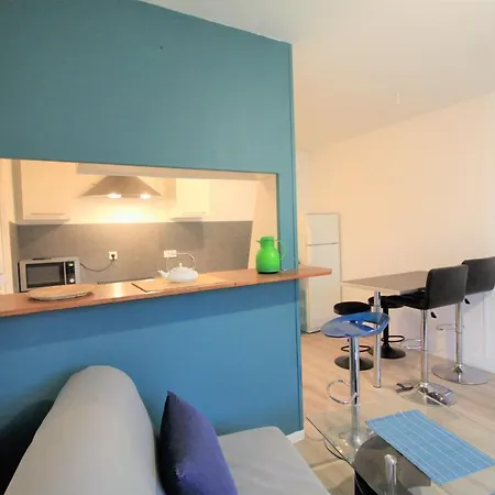 Holiday home Maison De L'aiguillon Ii