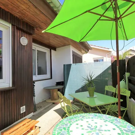 Holiday home Maison De L'aiguillon Ii
